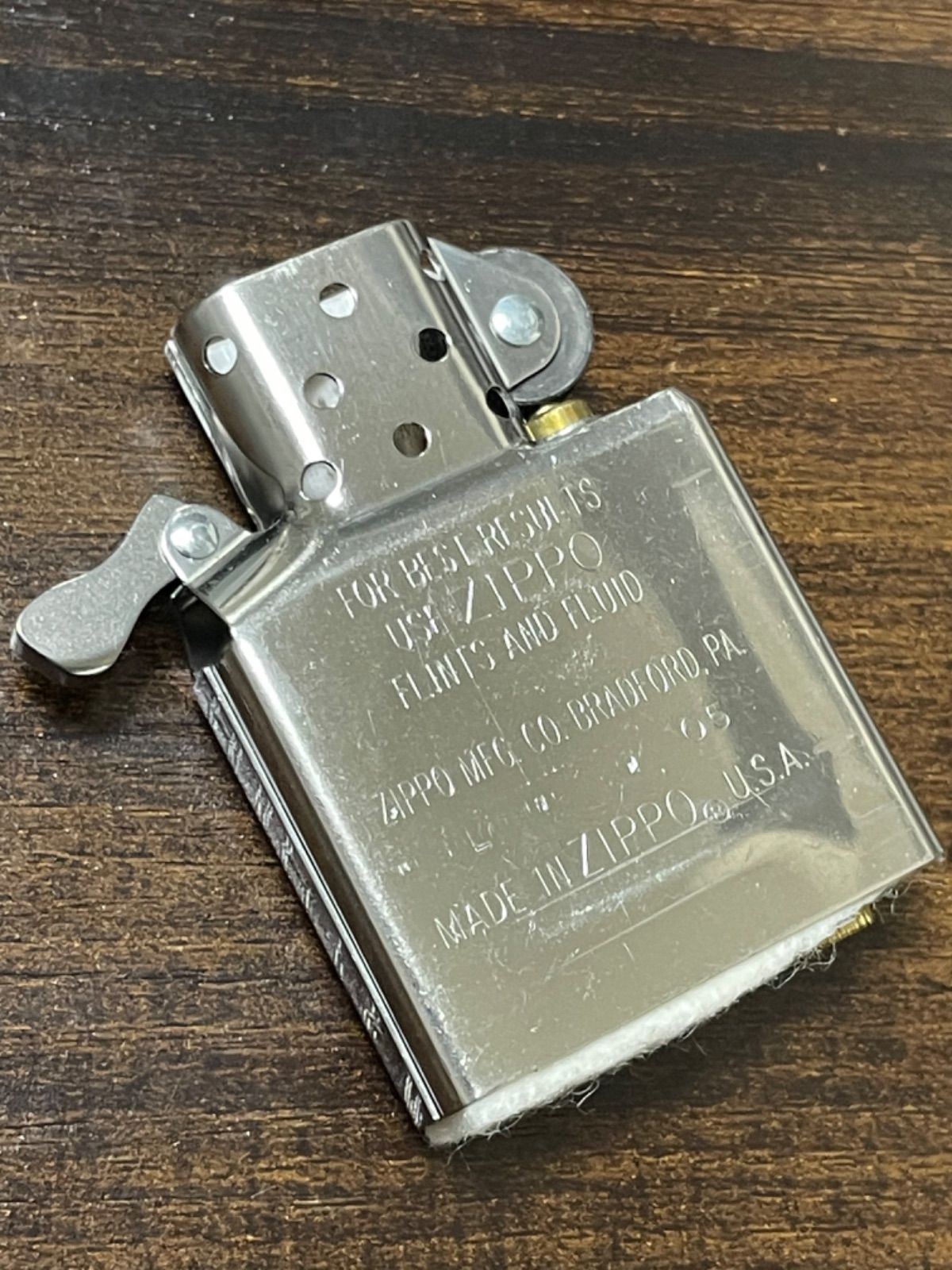 zippo フリントディスペンサー アウトドア FLINT DISPENSER OUTDOOR 2005年製 ブルー 立体メタル BLUE  デットストック シルバーインナー 同年代 2005年製 専用ケース 保証書 - メルカリ