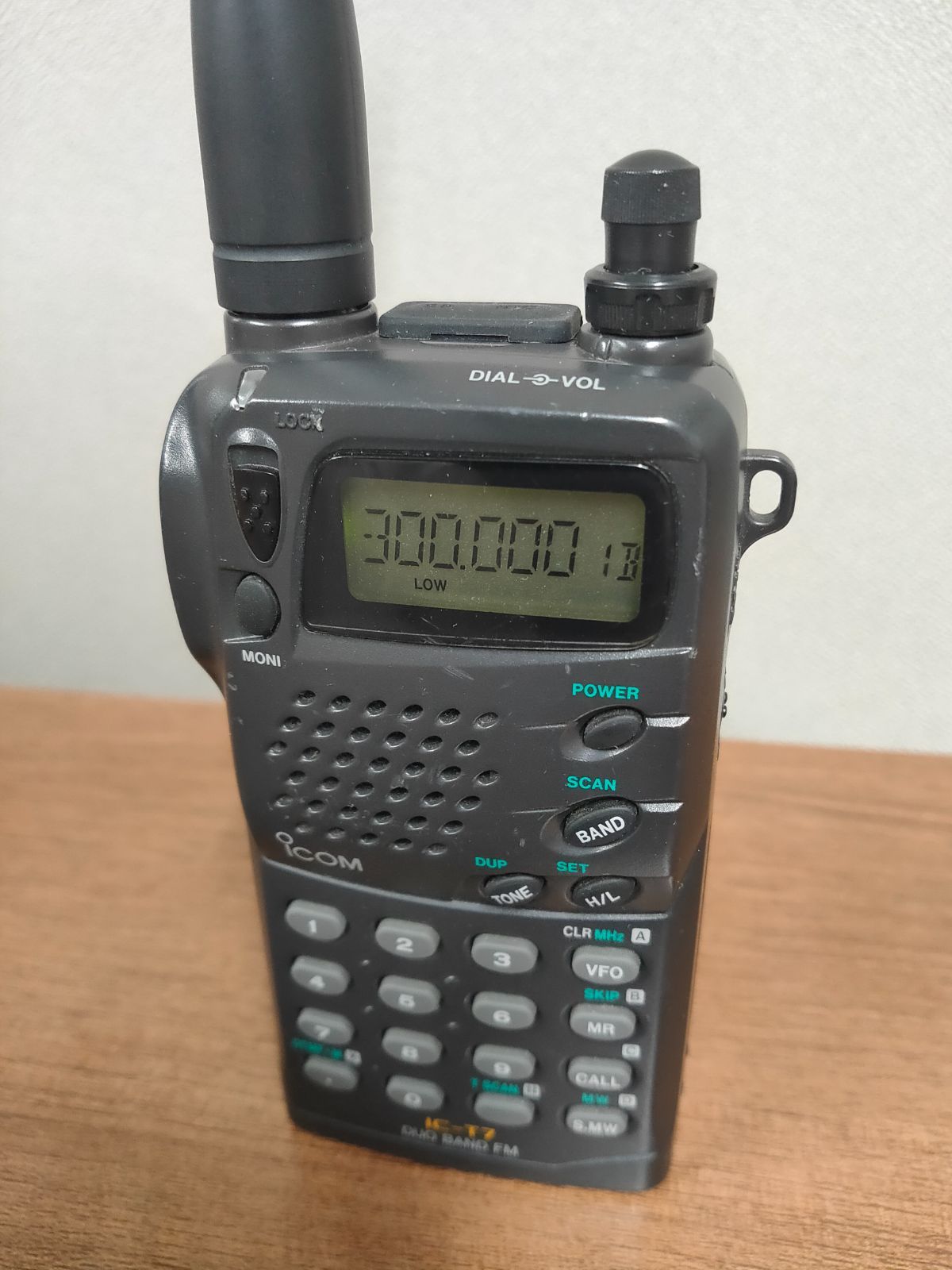 アイコム 144/430MHz帯アマチュア無線ハンディー機IC-T7 受信