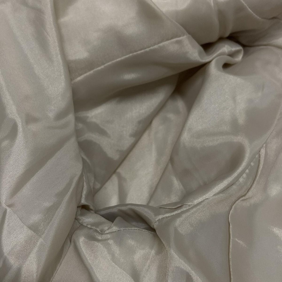 ベージュ×アイボリー 長袖