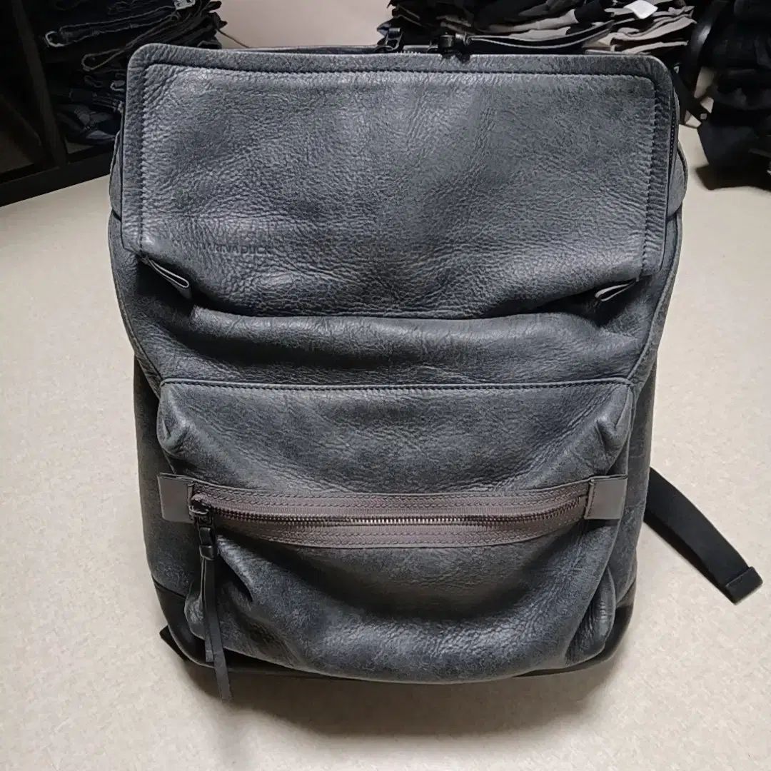 Mandarina Duck マンダリナダック バックパック