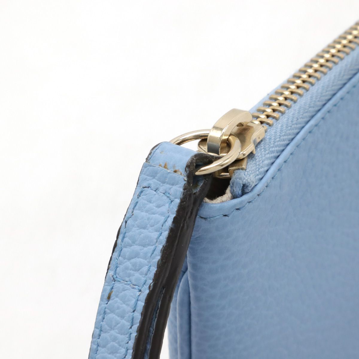 Gucci 水色 スウィングポーチ GUCCI グッチ ロゴ スイングポーチ 化粧ポーチ マルチポーチ