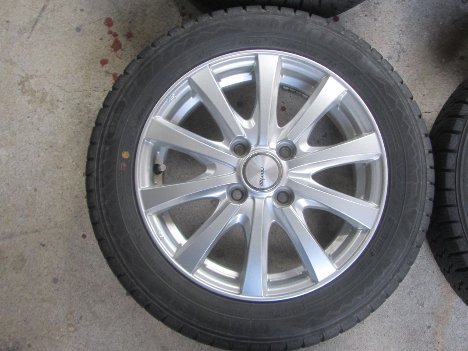 スタッドレス グッドイヤー