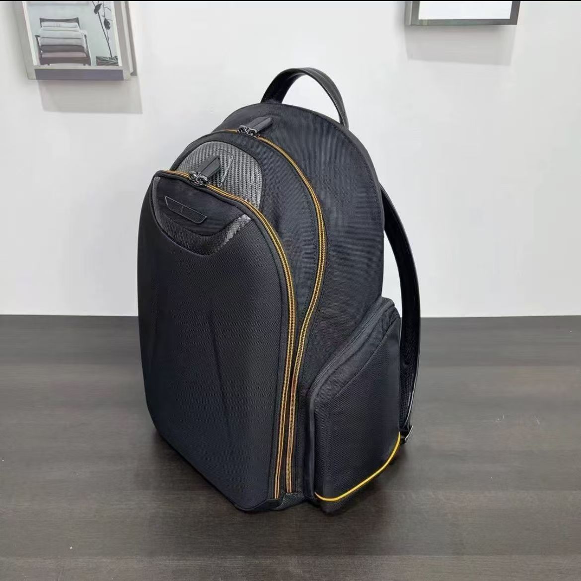 新品 TUMI×MCLAREN 「パドック」バックパック リュック - メルカリ