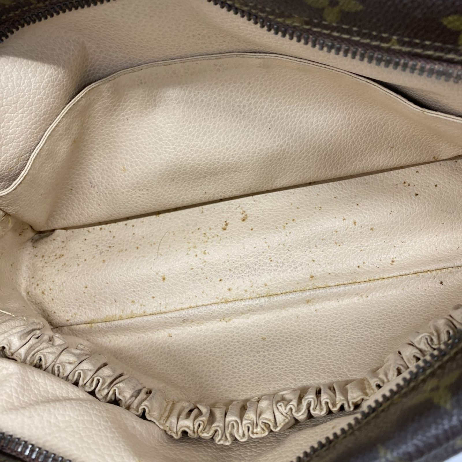 ヴィトン ポーチ