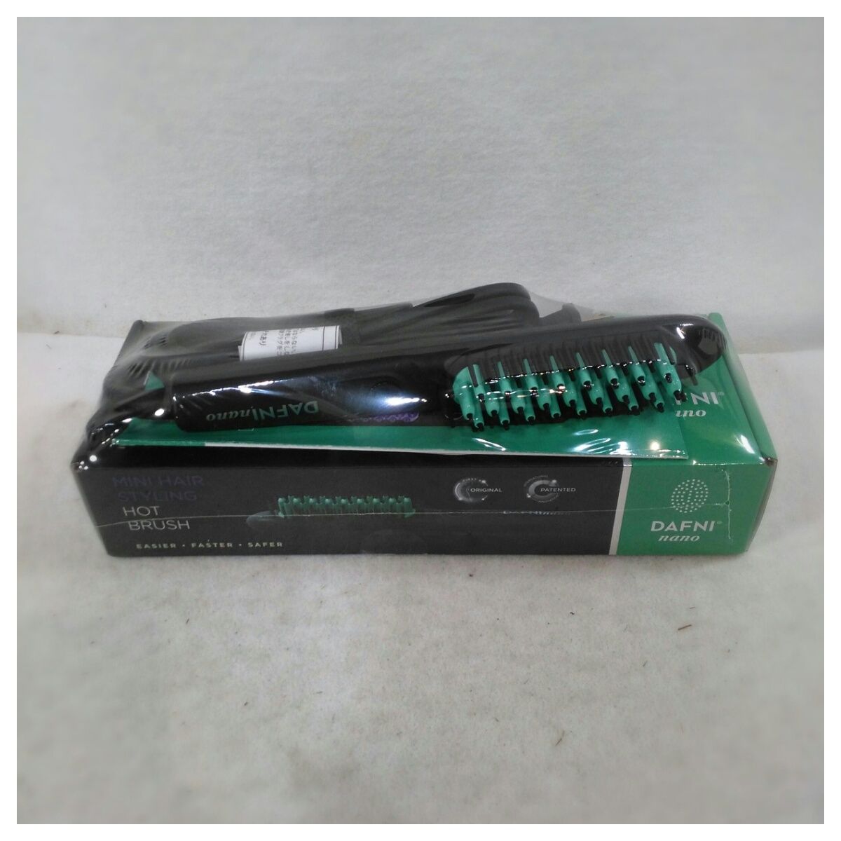 美品 DAFNI nano ブラシ一体型ヘアアイロン DH1.6N ヤーマン PRODUCT