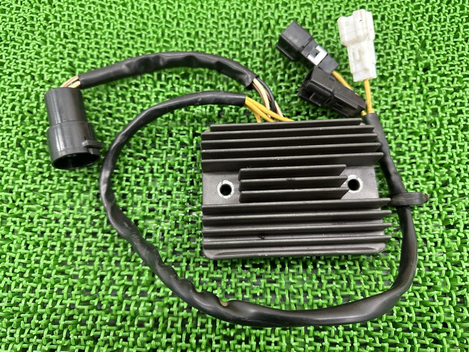 ZX-12R レギュレター カワサキ 純正 中古 バイク 部品 ZXT20A