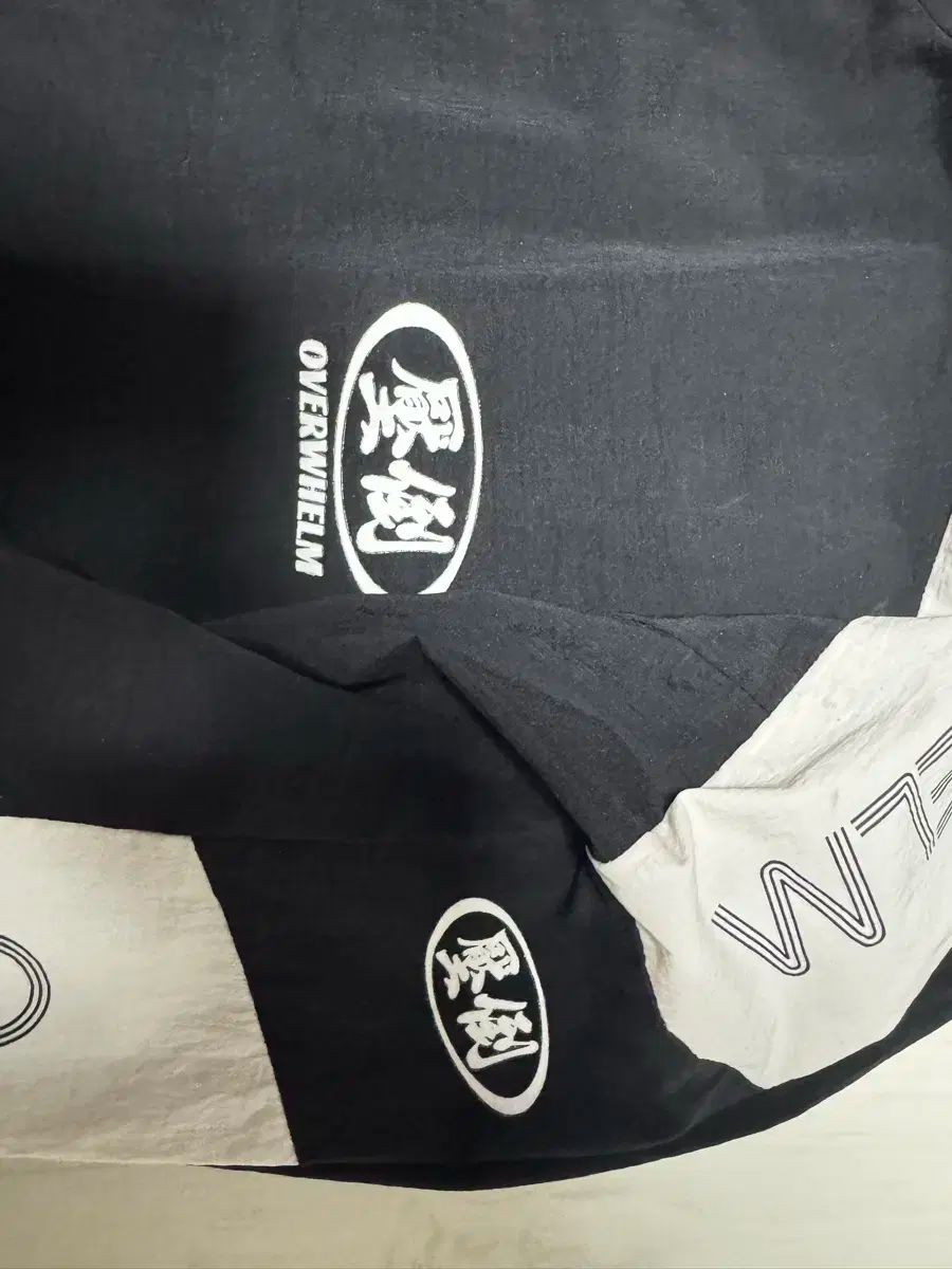 SUKALA スカーラ カップ付きオープンネックニットTee Lサイズ SUKALA