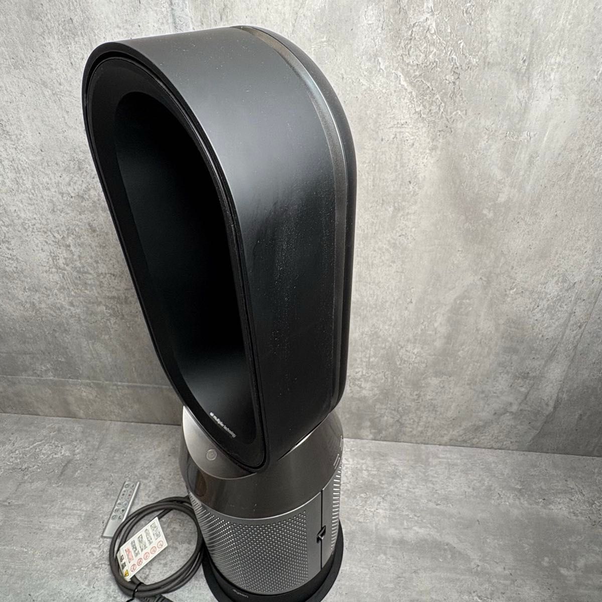 【極美品】Dyson HP07 扇風機 空気清浄機能付き 2022年製 ブラック 極美品 Dyson HP07 扇風機 空気清浄機能付き 2022年製 ブラック