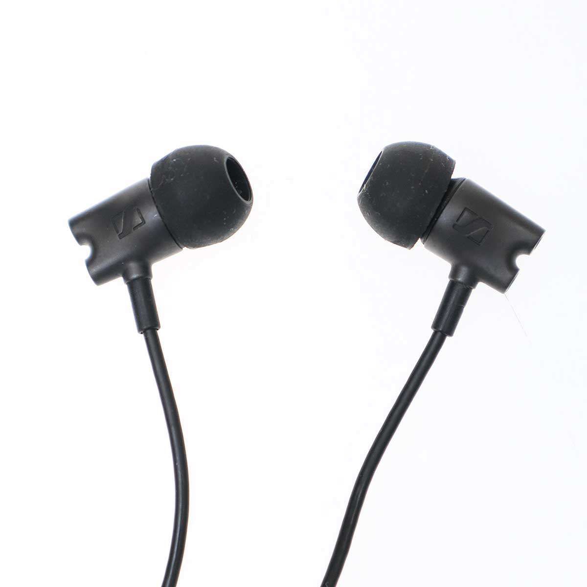 HOMME×SENNHEISER
