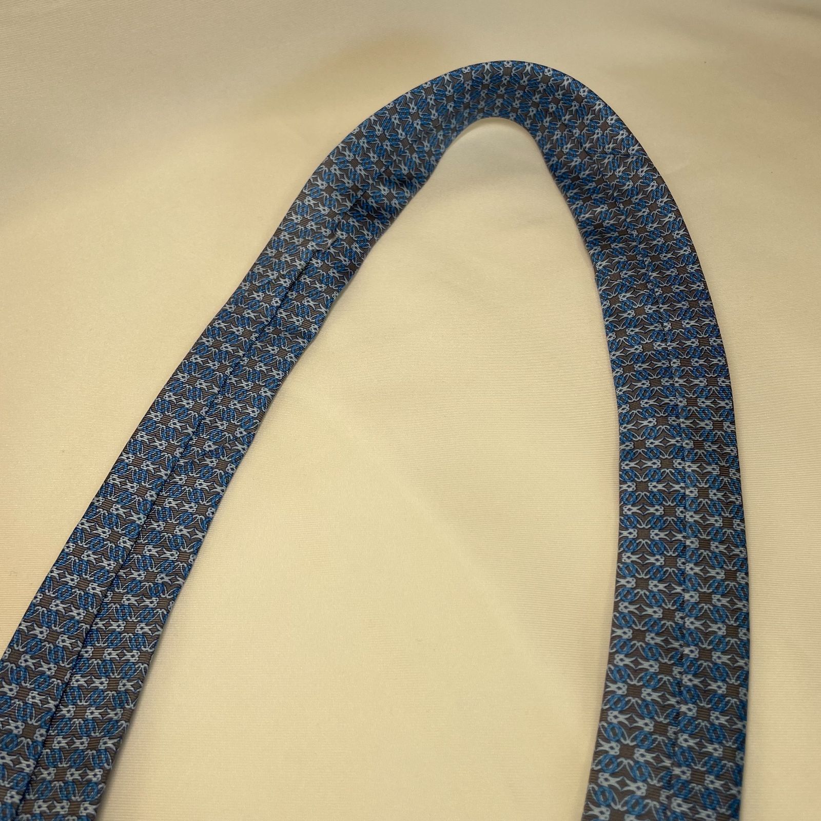 LOEWE ロエベ　ネクタイ　アナグラム 楽天市場】□新品□未使用□ LOEWE ロエベ アナグラム シルク100