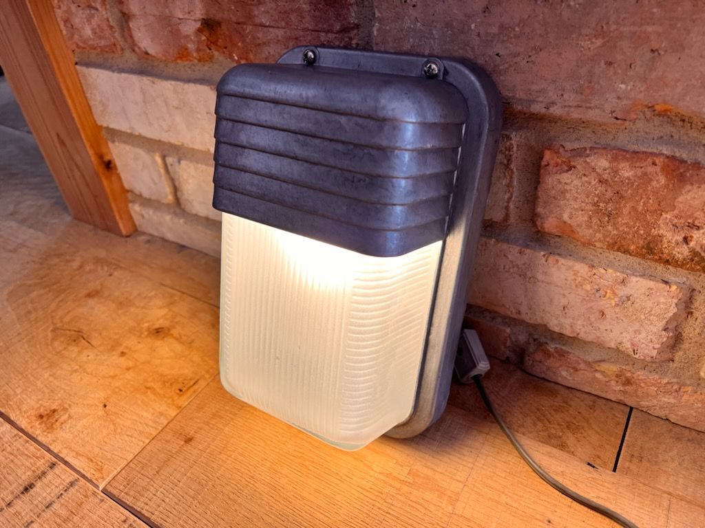 フットランプ 足元照明