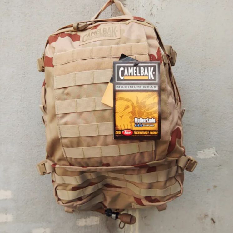実物 米軍 CAMELBAK ハイドレーションパック マルチカム B13 米軍放