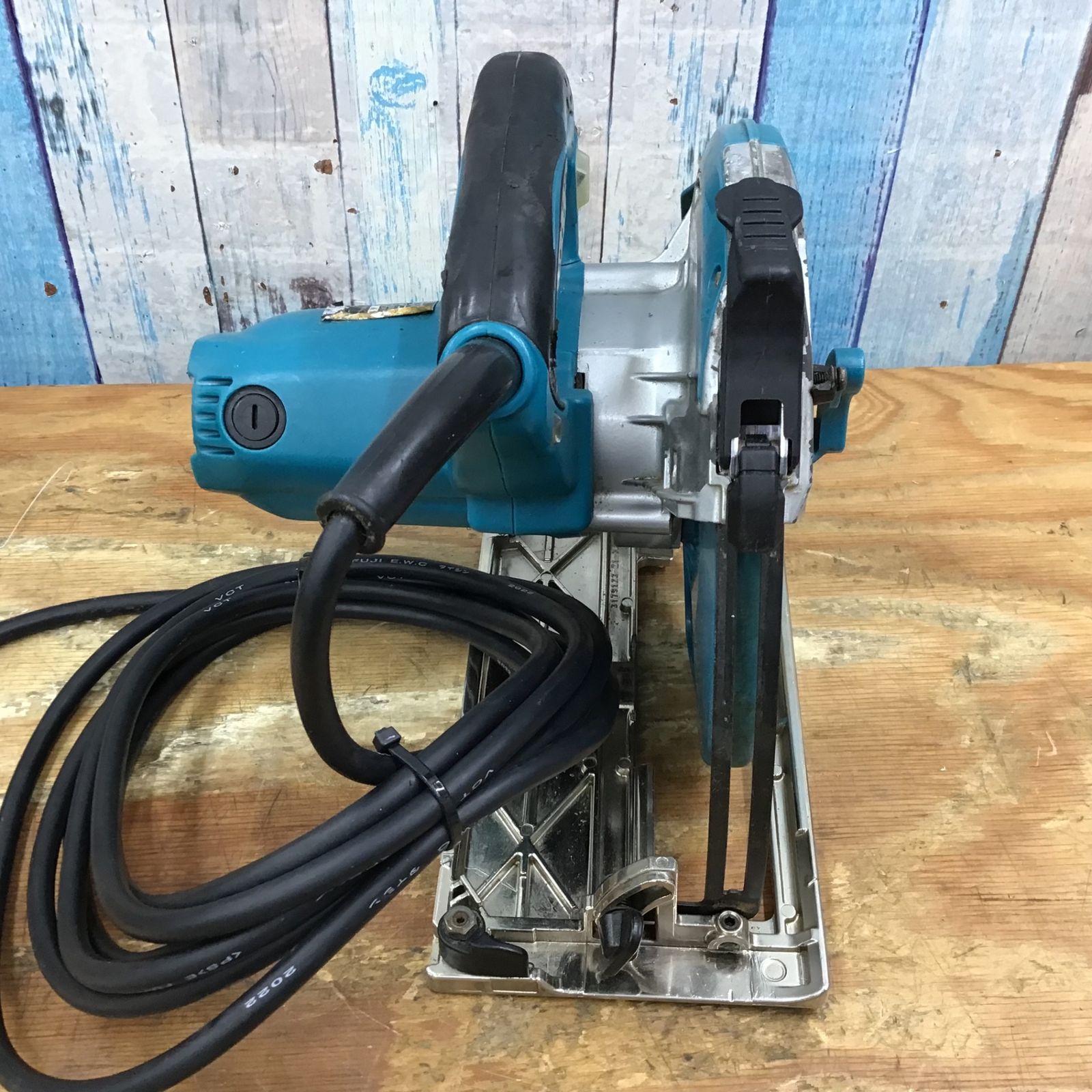 中古　makita マキタ 190mm丸ノコ 5837BA 2025年最新】Yahoo!オークション -マキタ5837baの中古品・新品
