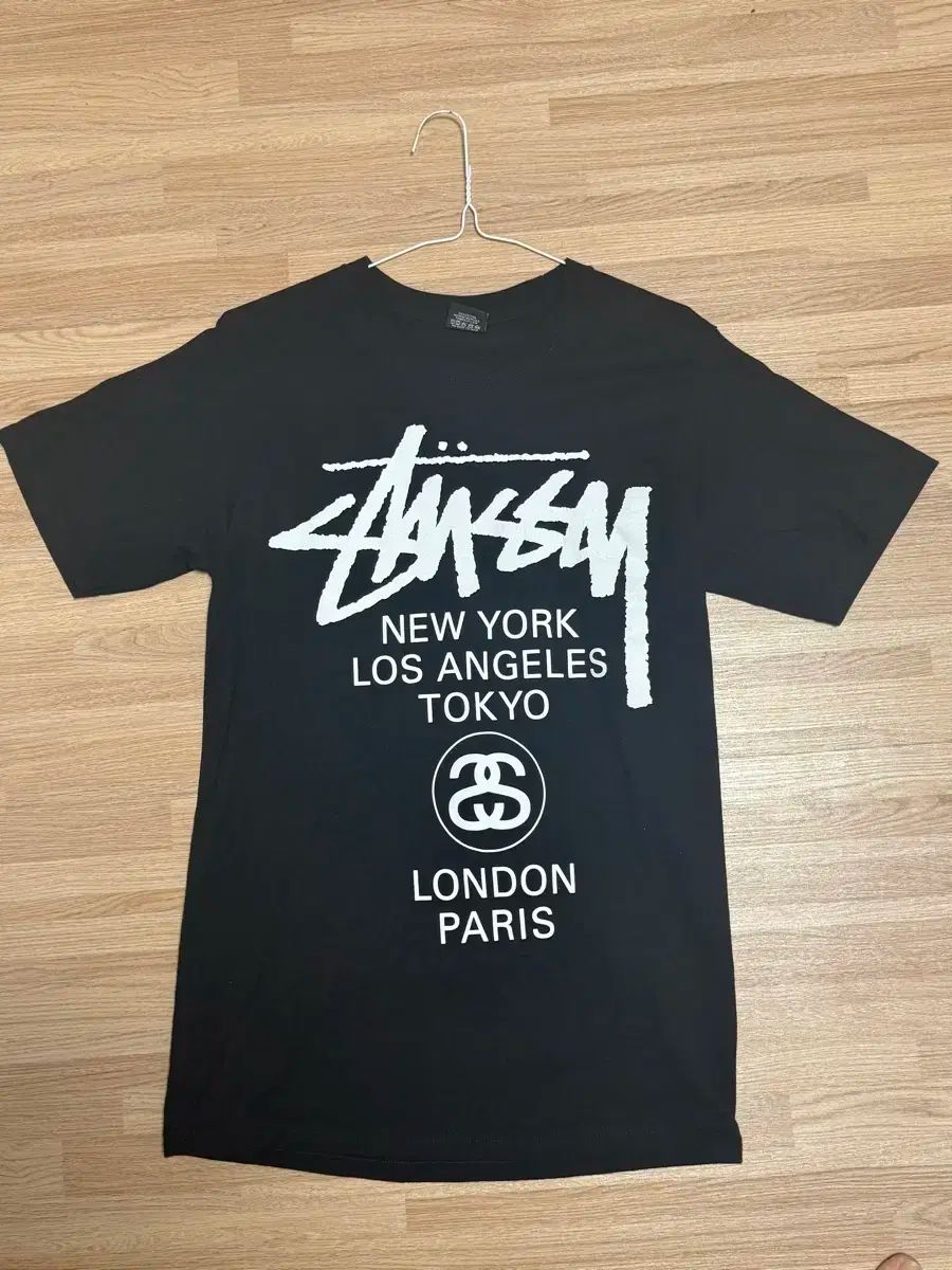 STUSSY WORLD TOUR ブラック 半袖 Tシャツ サイズS