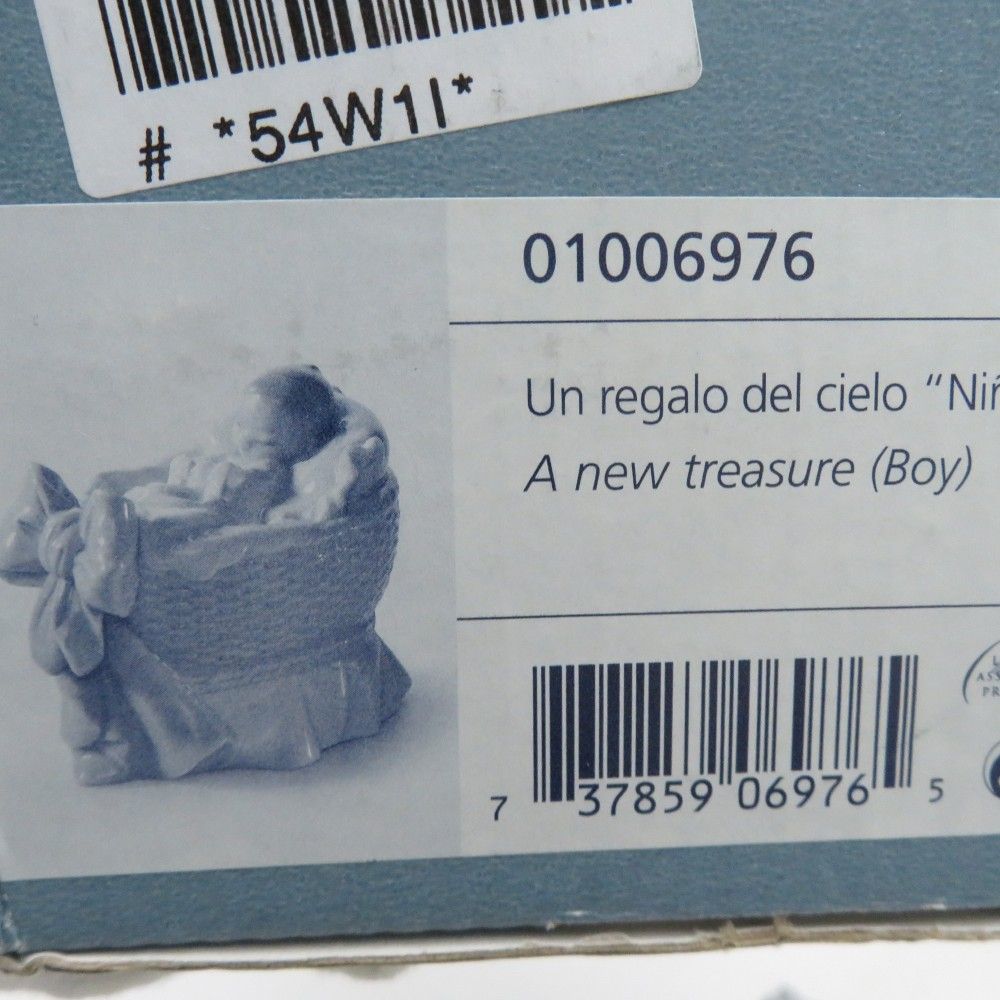 美品 LLADRO リヤドロ 6976 スイートベイビー 男の子 フィギュ