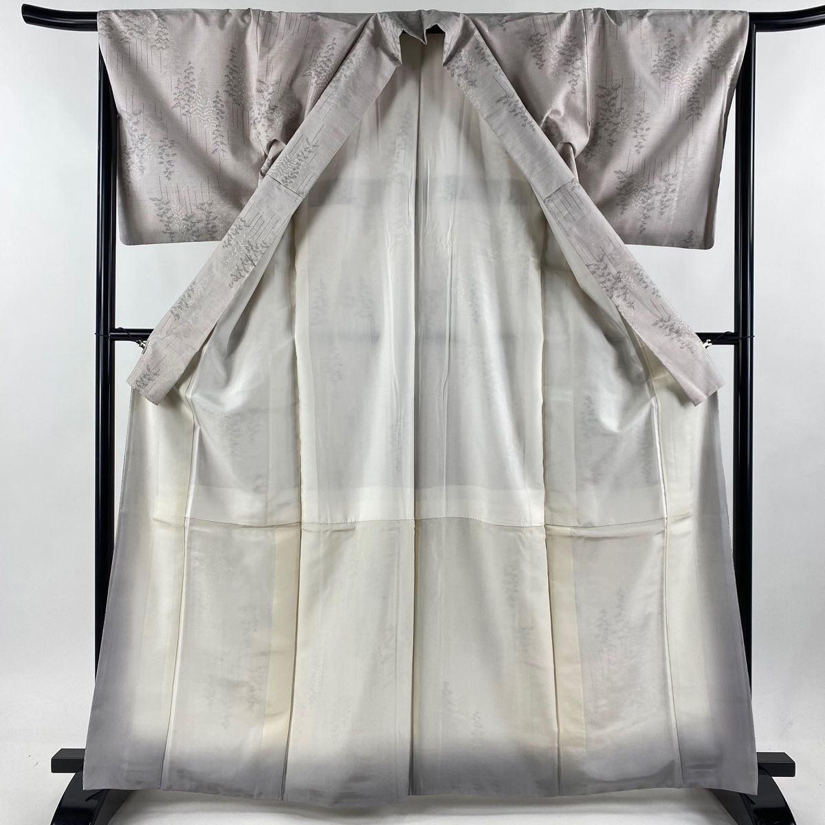 塩沢紬 身丈165cm 裄丈66cm M 袷 証紙 樹木 灰紫 正絹 名品 【中古  