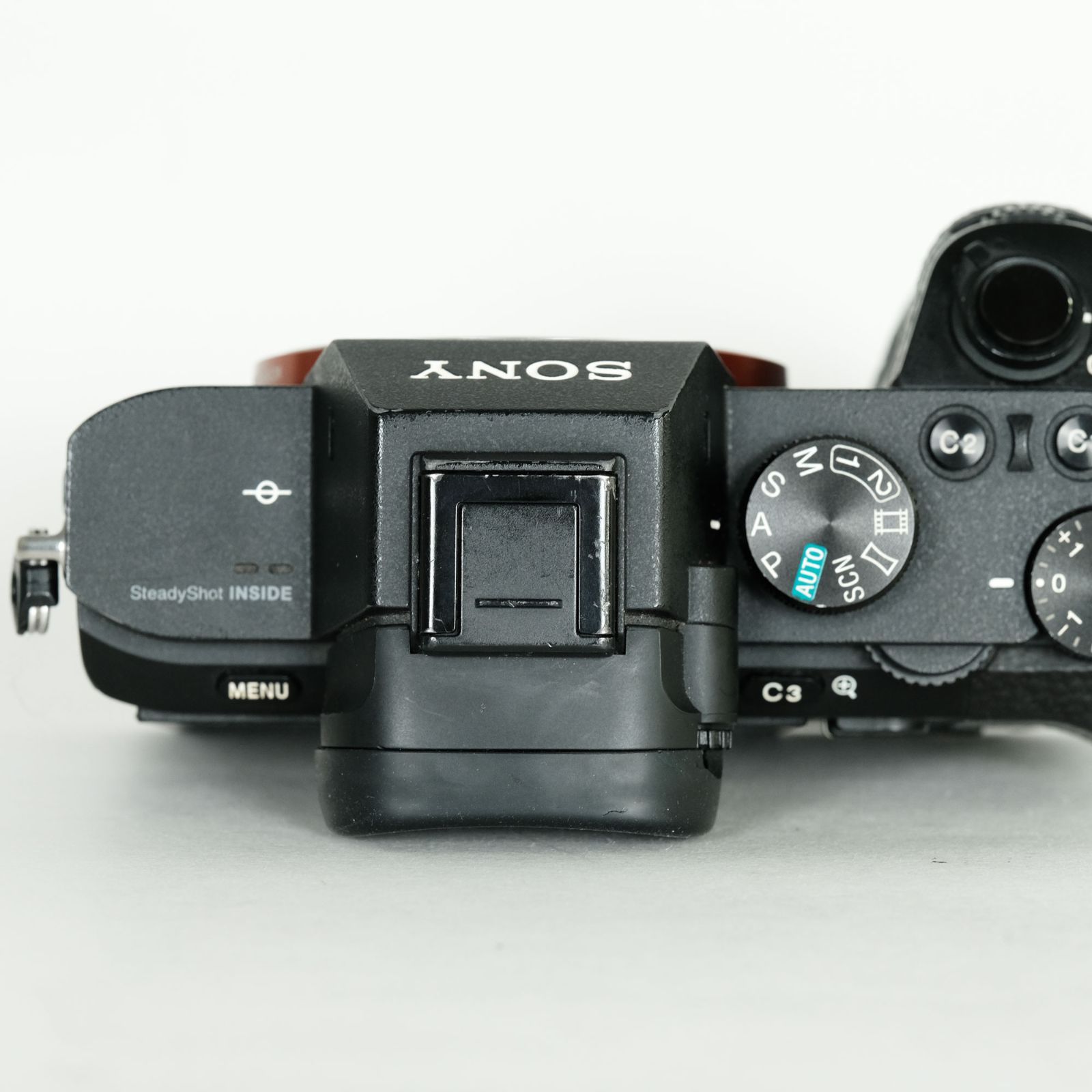 Sony α7 II ILCE-7M2 本体 + バッテリー2個 + 充電器 Sony α7 II ILCE-7M2 本体 + バッテリー2個 + 充電器