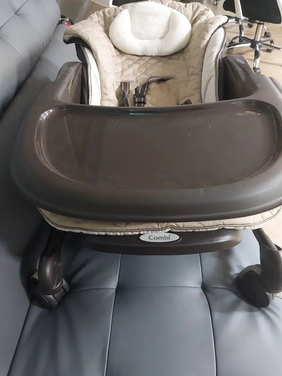 コンビ ネムリラ オートスイング 赤ちゃん