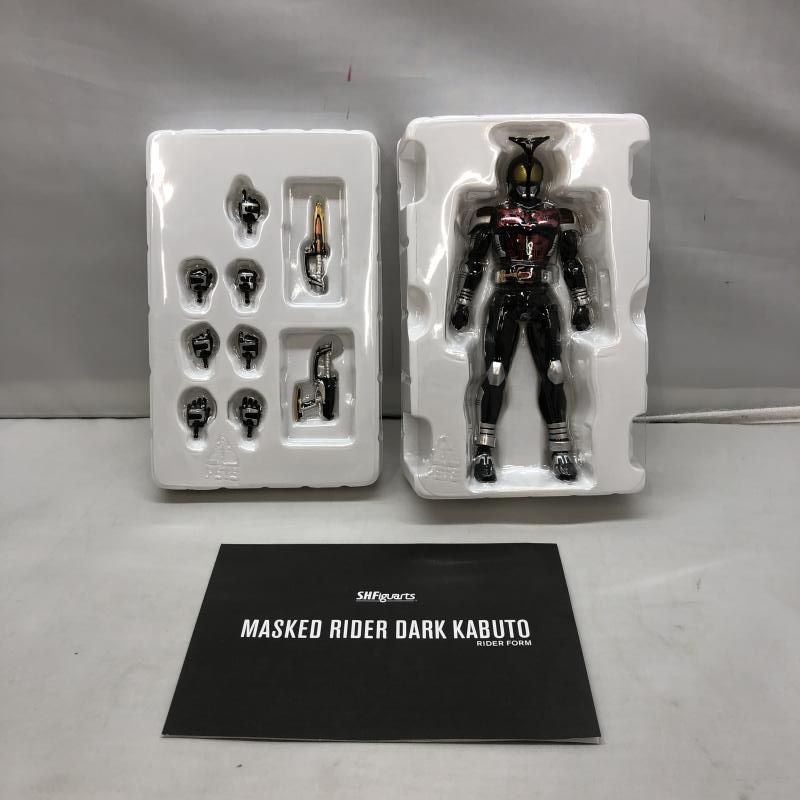 中古】開封）バンダイ S.H.Figuarts(真骨彫製法) 仮面ライダーダークカブト 仮面ライダーカブト[97] - メルカリ