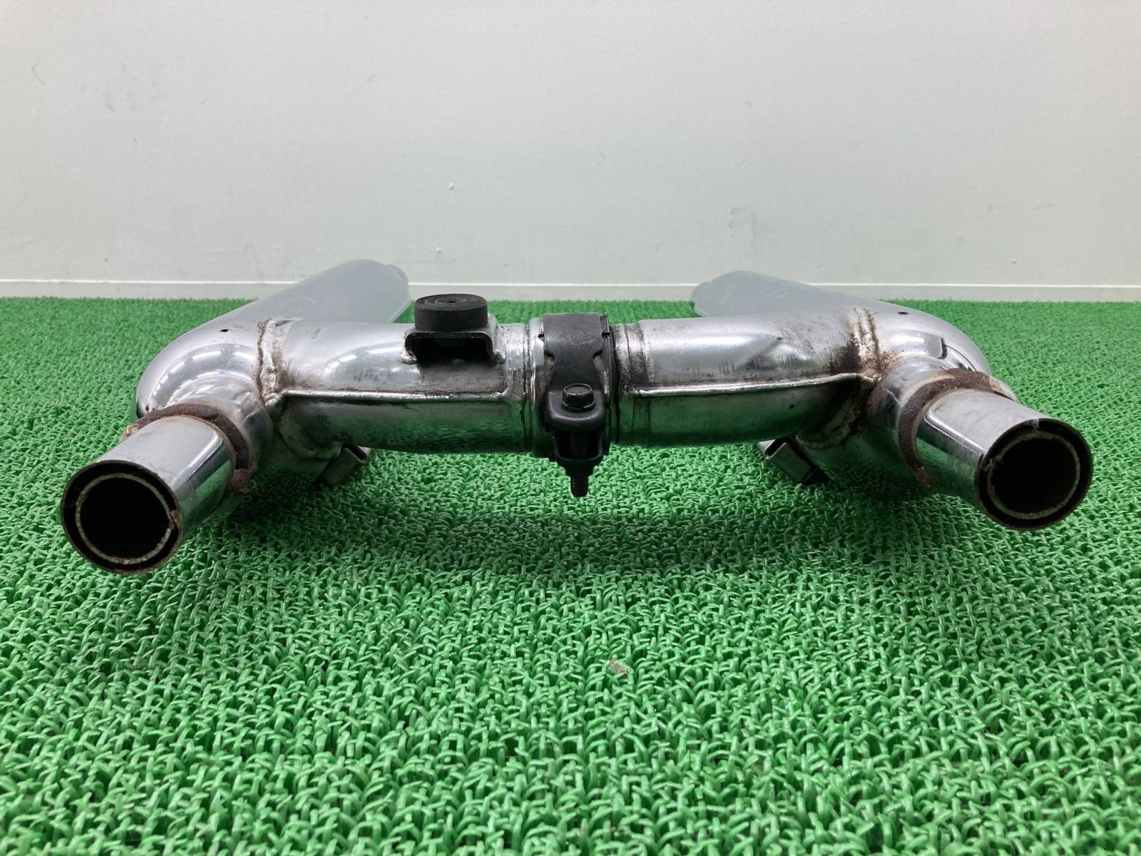 W650 サイレンサーマフラー K470 カワサキ 純正 バイク 部品 EJ650A カット加工済 コケキズ無し 品薄 品 車検 Genuine Ys