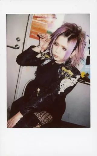 中古】生写真(男性) the Raid. /bo_ya/膝上・座り・衣装黒・白・金