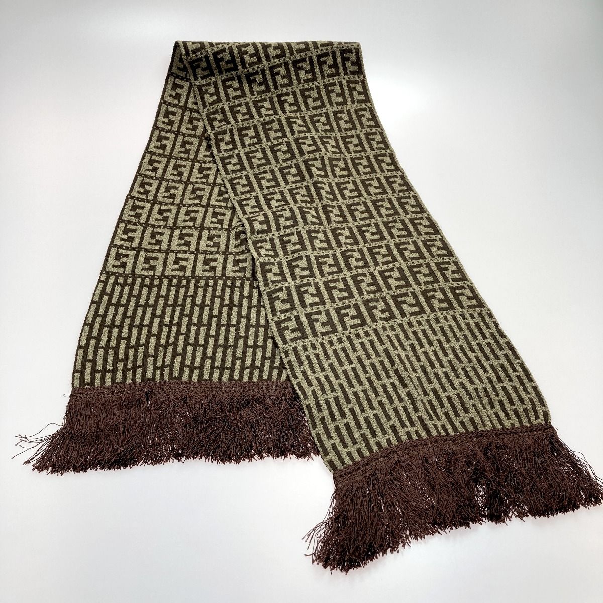 FENDI フェンディ ズッカ柄 フリンジ マフラー ブラウン ウール