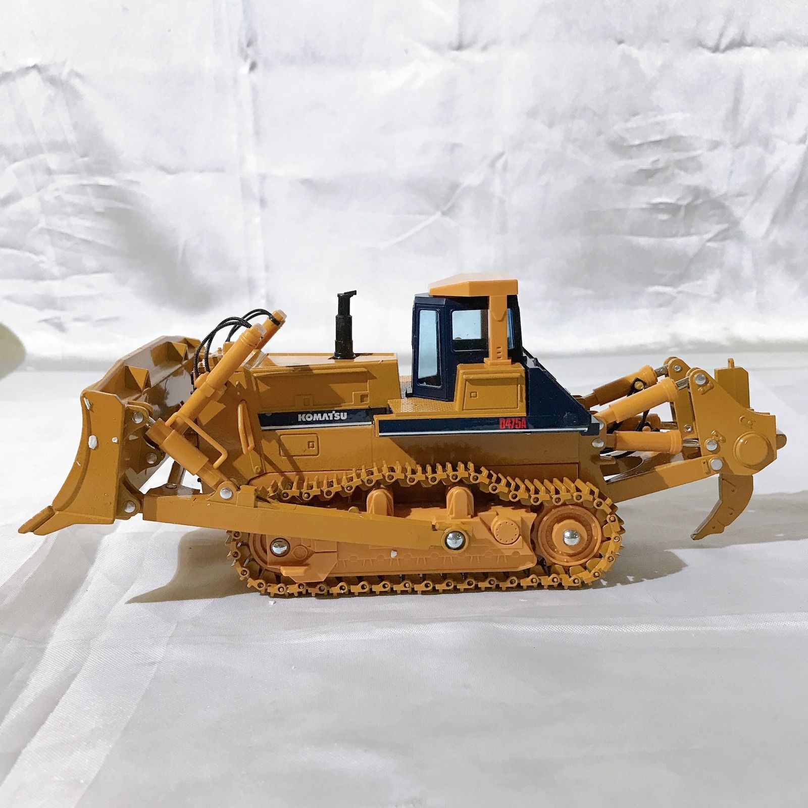 美品】KOMATSU コマツ ブルドーザー D475A 1/50 ダイカストスケール 