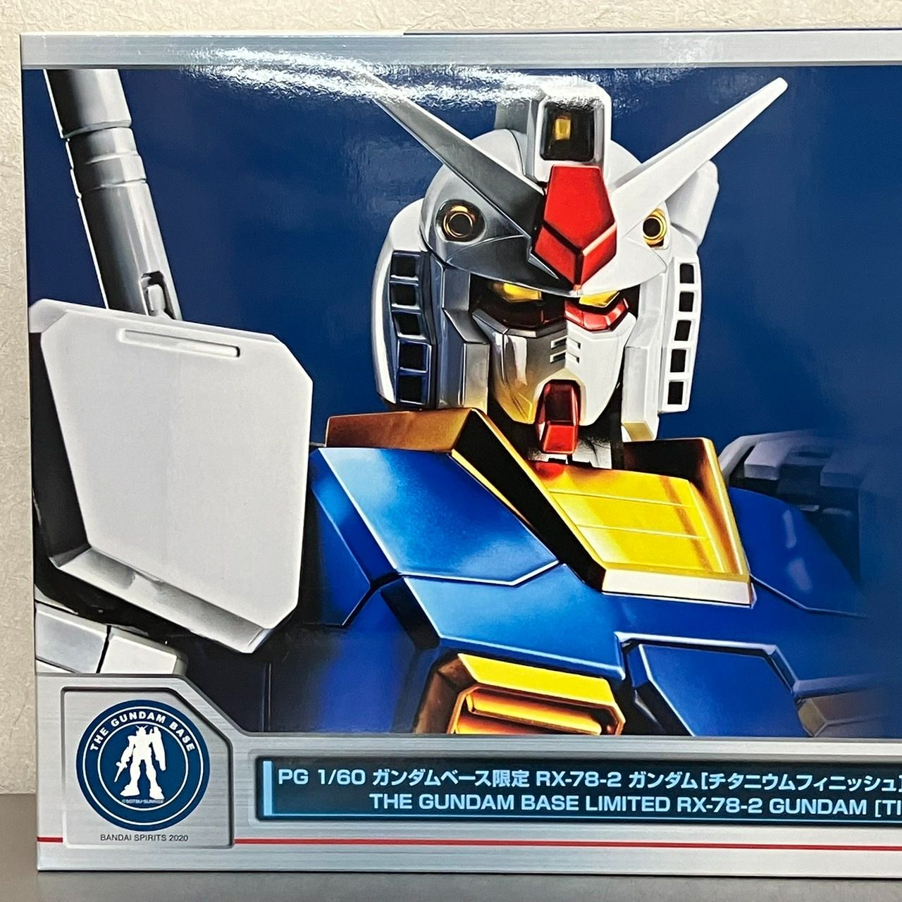 PG 1/60 RX-78-2 ガンダム チタニウムフィニッシュ プラモデル / ガンダムベース限定 BANDAI バンダイ - メルカリ