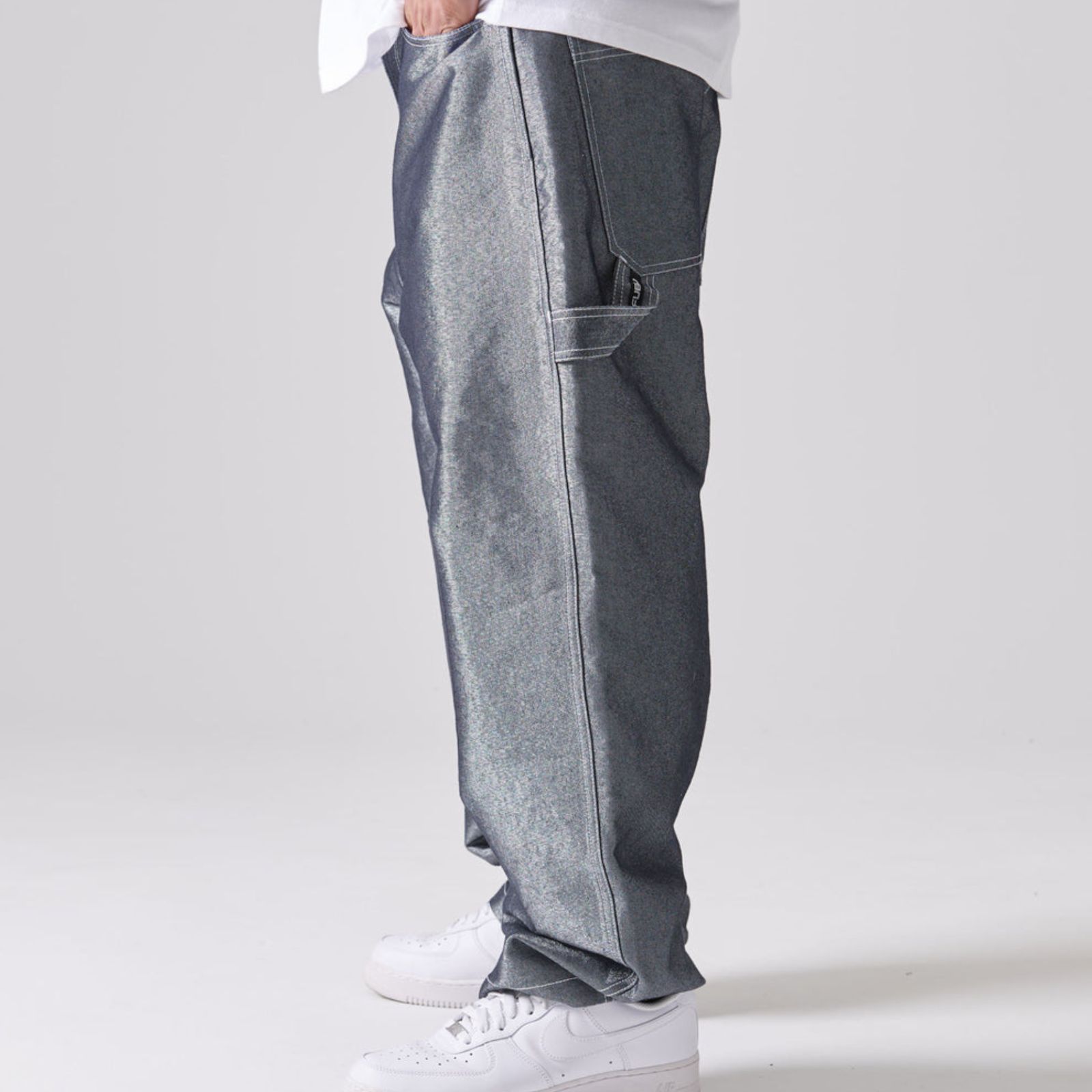 【極美品】18SS SAINT LAURENT メタリックデニムパンツ　シルバー 極美品】18SS SAINT LAURENT メタリックデニムパンツ シルバー