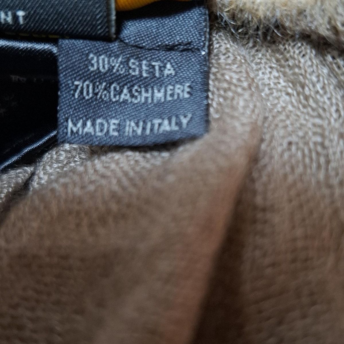 - グレーベージュ×パープル