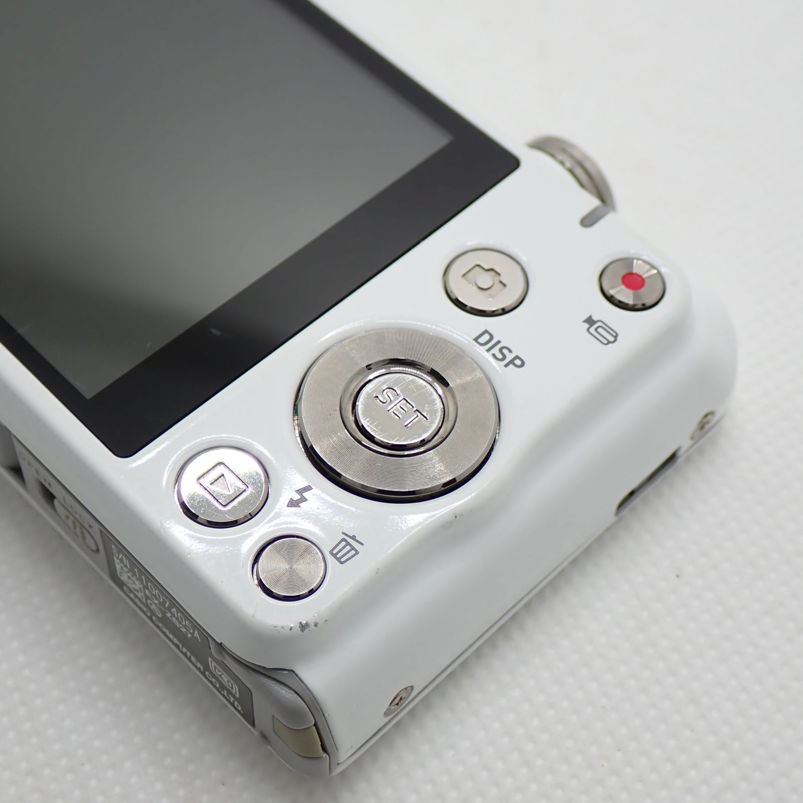 送料無料 CASIO カシオ EXILIM エクシリム EX-ZS27 ホワイト 
