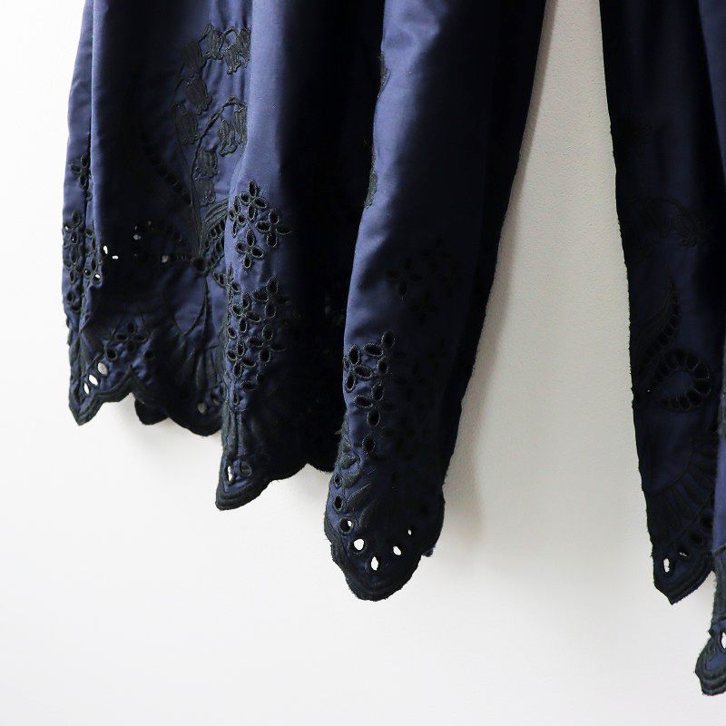 【美品】MUVEIL ミュベール スズランレース フレアパンツ　カジュアルパンツ 美品】MUVEIL ミュベール スズランレース フレアパンツ