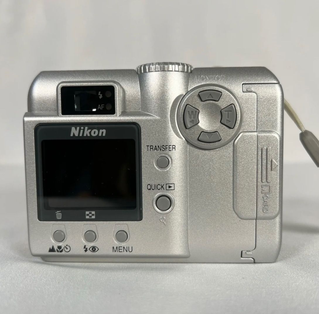 『ジャンク』Nikon デジタルカメラ COOLPIX775　デジカメ　一眼レフ　ニコン