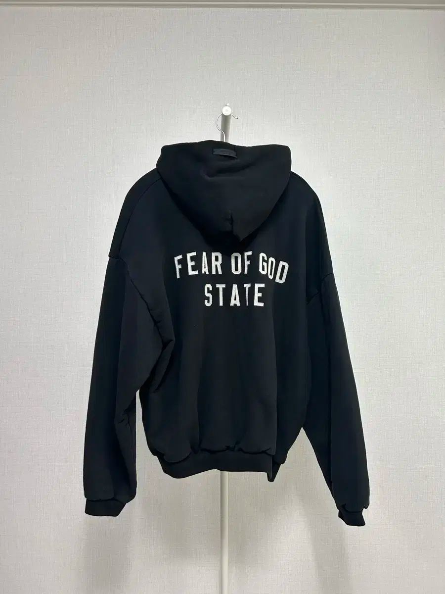 S FEAR OF GOD フィアオブゴッド エッセンシャル フーディー ジップアップ