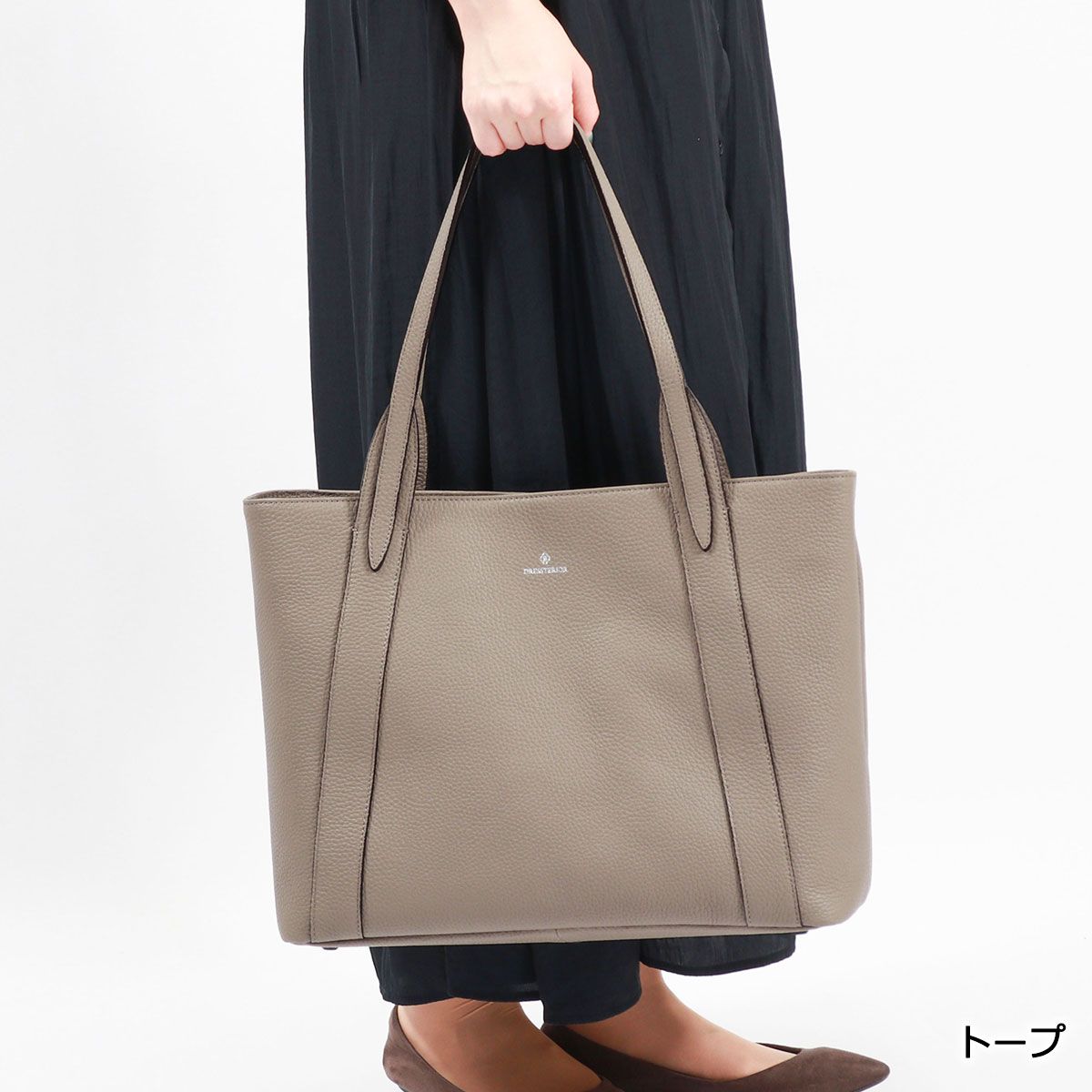 【値下げ中】スターウォーズセレブレーション　アミダラ女王　土曜日キッズ　バッジ スターウォーズ セレブレーション 2025 ピンバッジ5セット