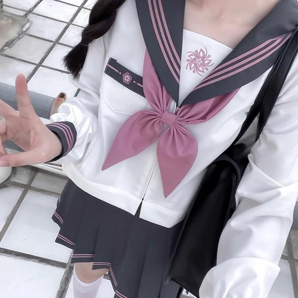 制服 スカート トップ 自 撮り