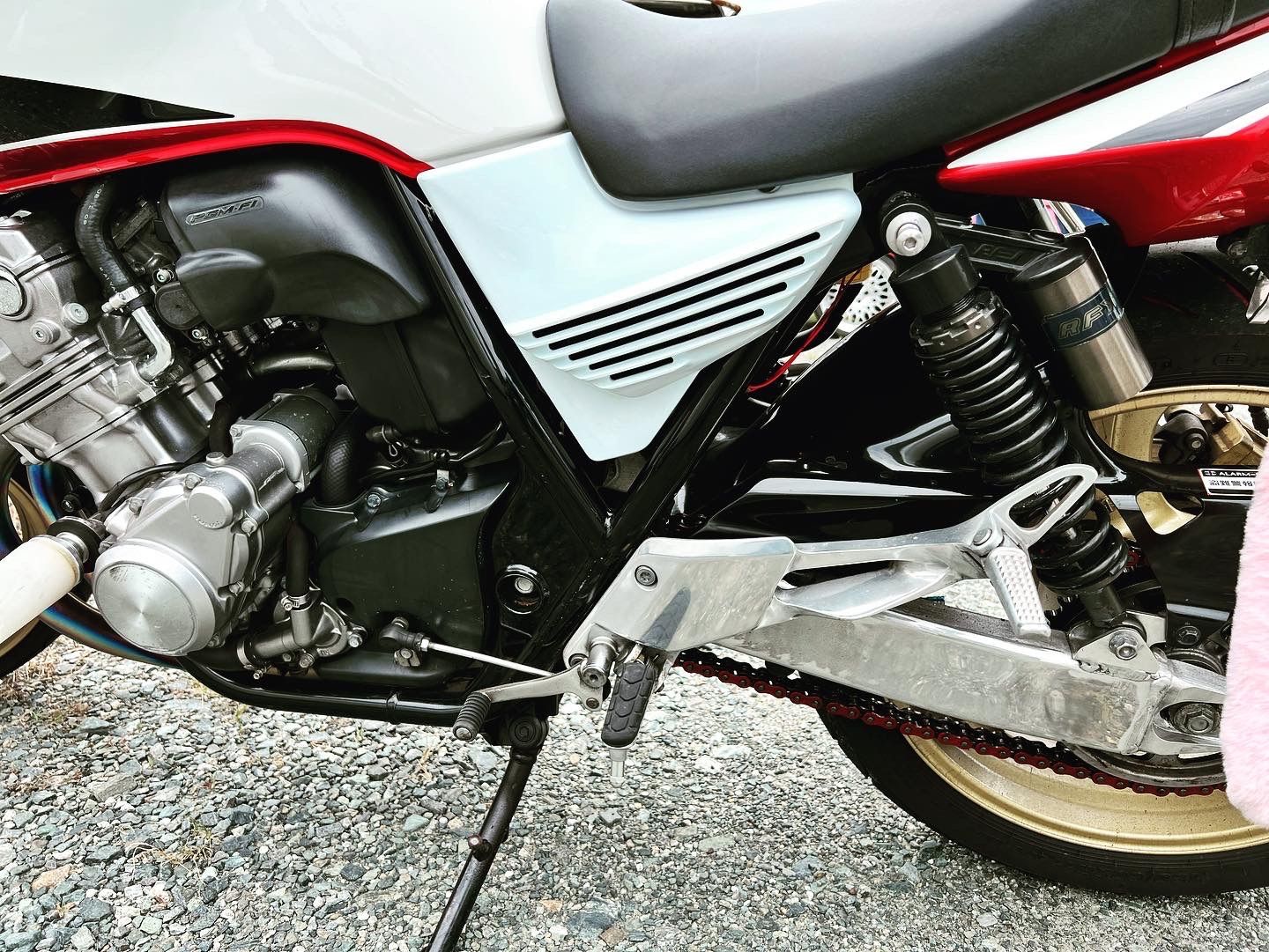 ＣBX400F 純正タイプ テールカウル 高強度 FRP製