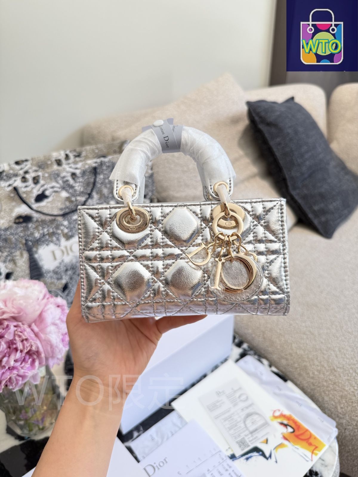 今日特価】Dior ディオール ディー・ジョイミニシリーズ 藤格?と