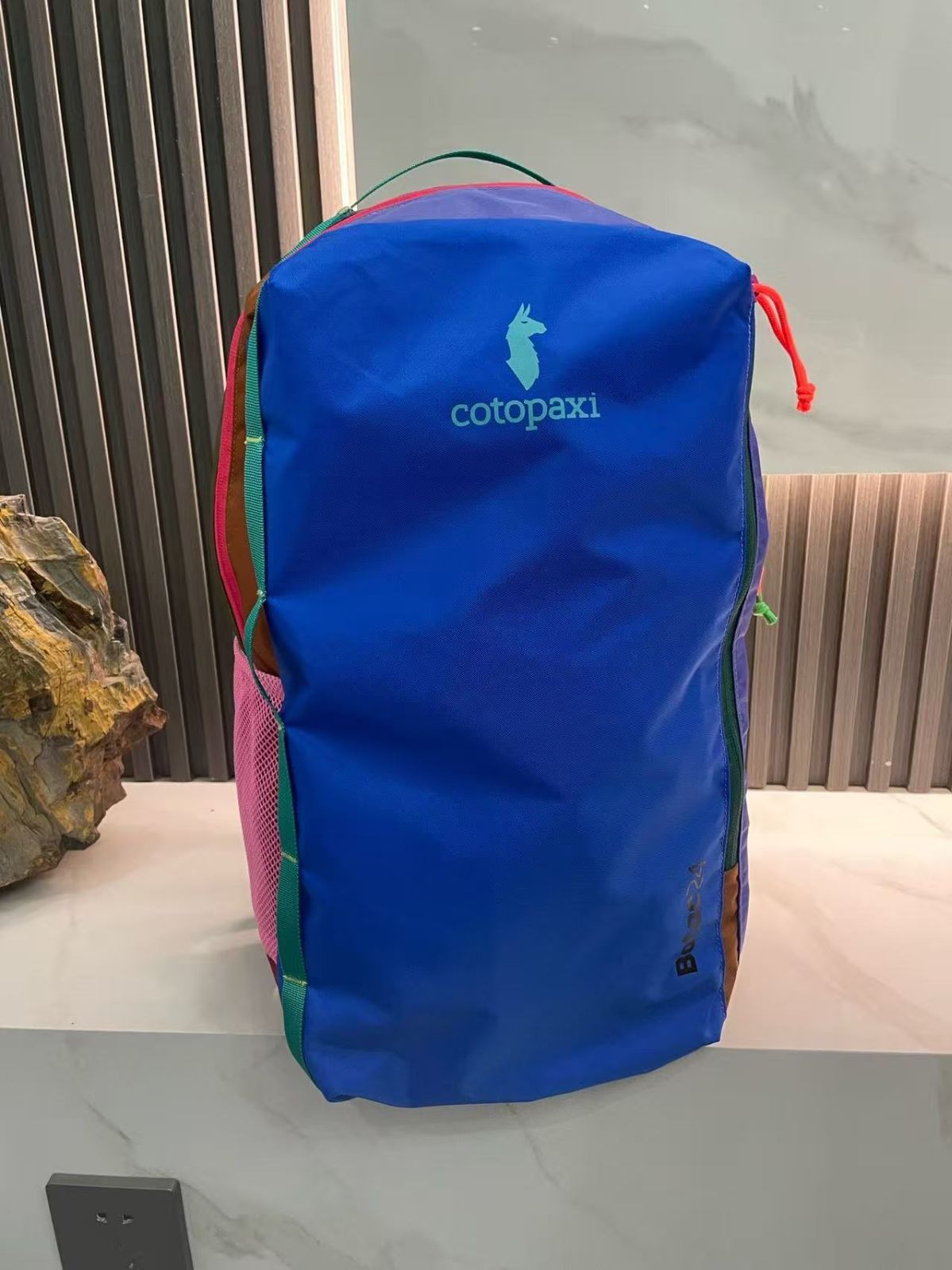 cotopaxi Bola 24 バックパック マルチカラー 24L 在庫処分！ cotopaxi Bola リュック バックパック マルチカラー 24L - メルカリ