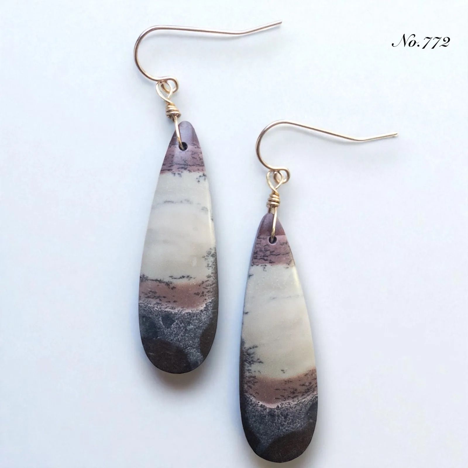 No.772✨天然石✨デンドリックジャスパーの一粒ピアス　14kgf