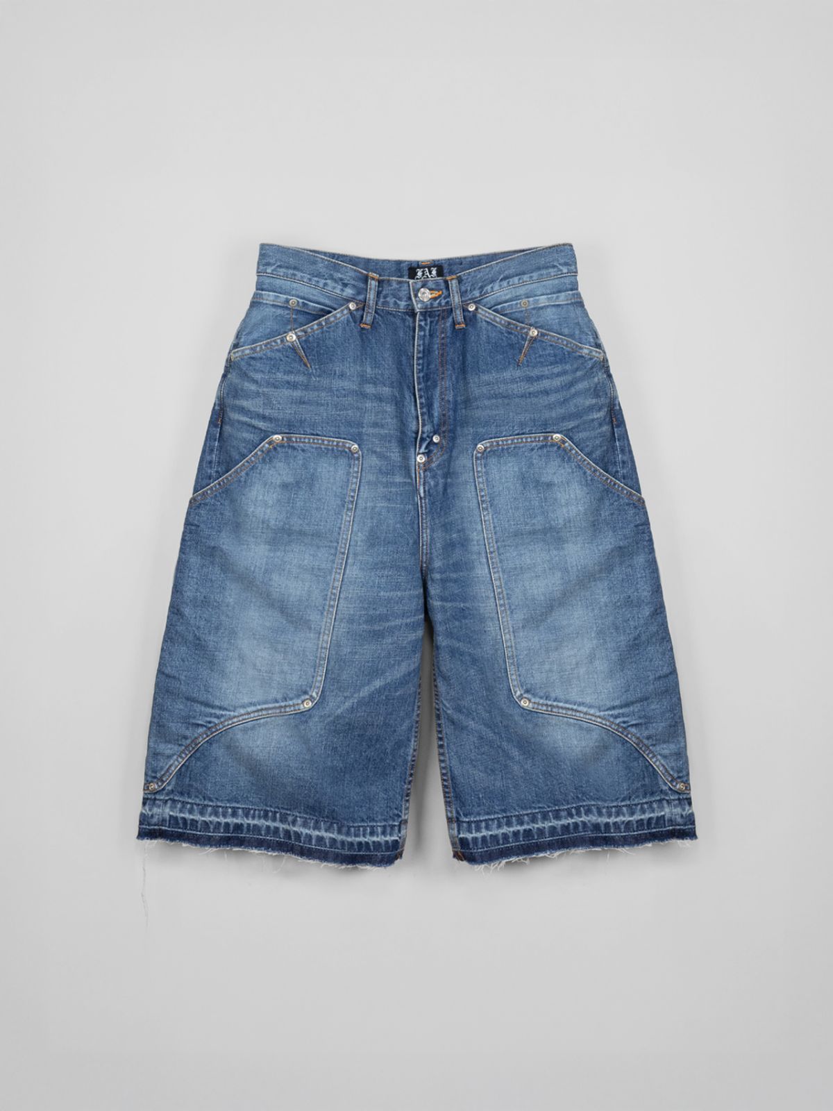 future archive バギーショートデニム　ショーツ FAKE AS FLOWERS FAF | NEWCOMMUNE AGED BAGGY DENIM SHORTS