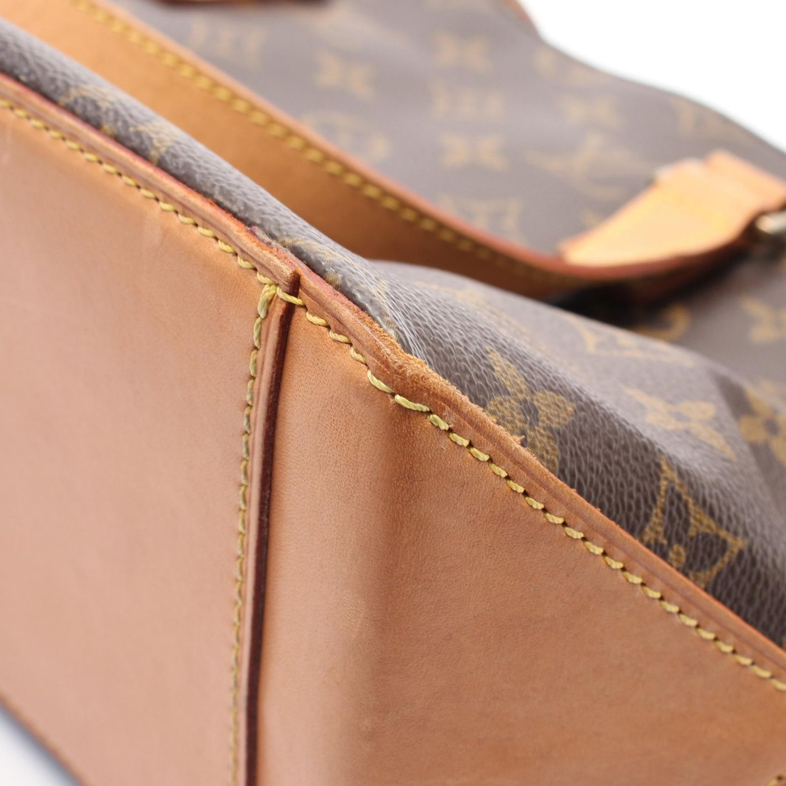 VUITTON ショルダーバッグ
