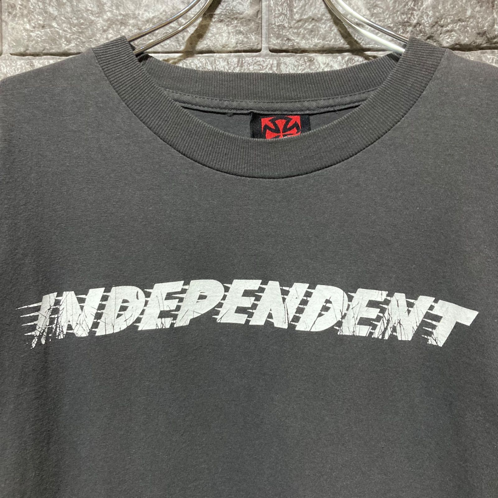 INDEPENDENT ロンT インディペンデント スケーター グレー ② INDEPENDENT ロンT インディペンデント スケーター グレー a8 - メルカリ