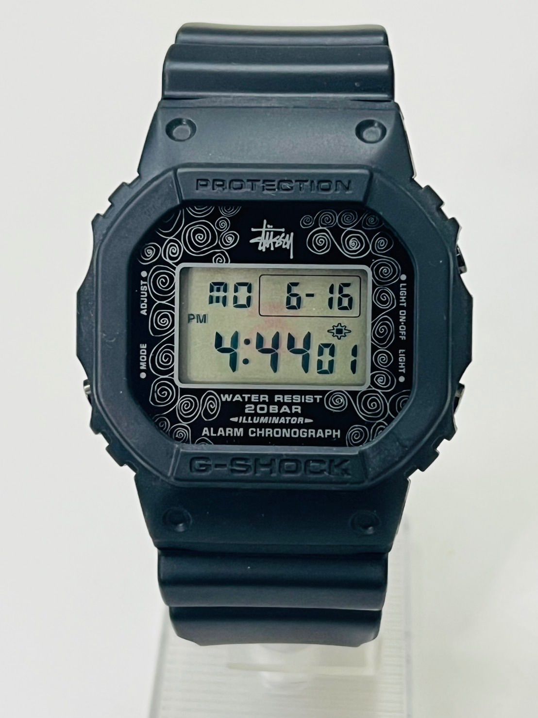 極美品 G-SHOCK DW-5000ST STUSSYコラボ メタルケース