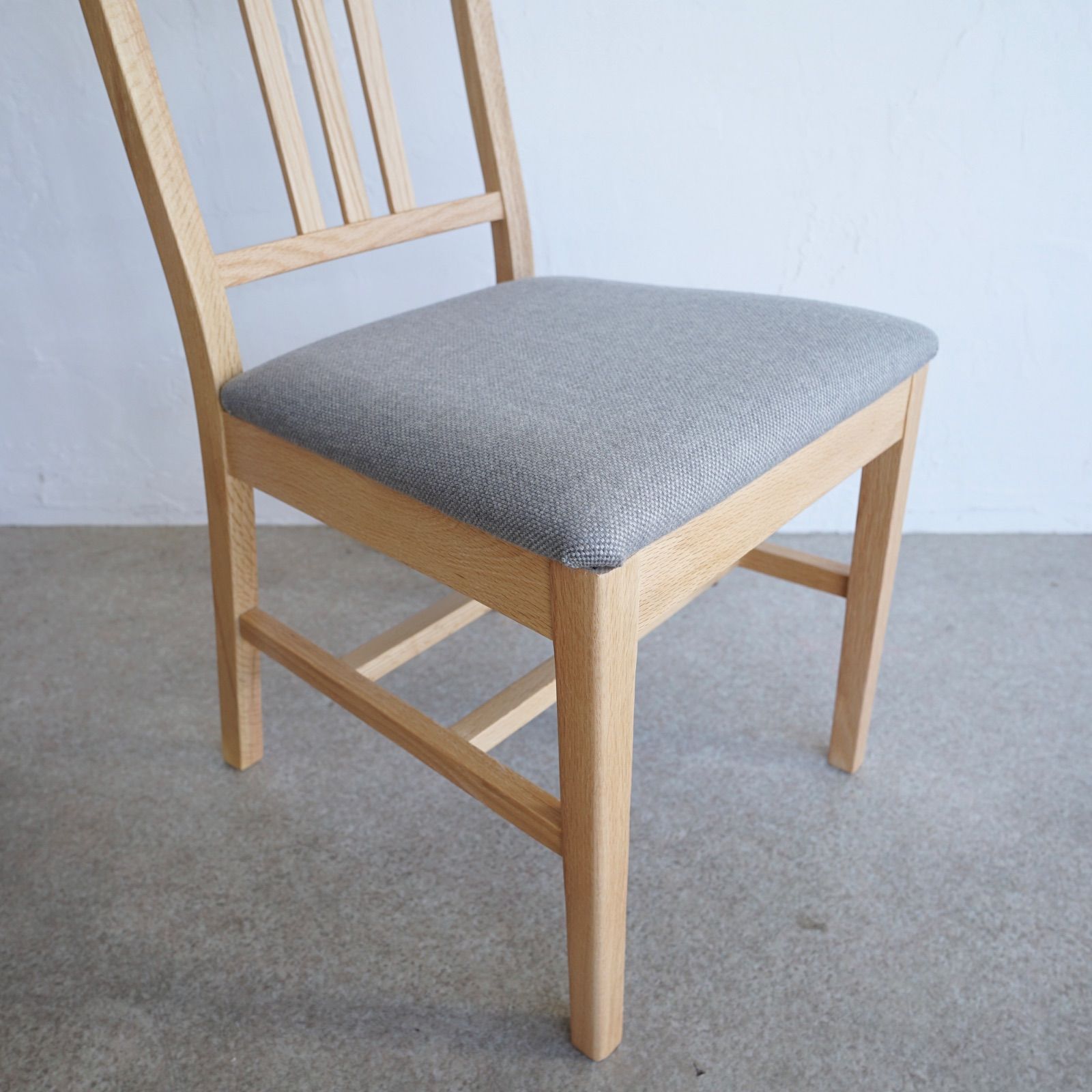 ネイビーチェア 座面ファブリック