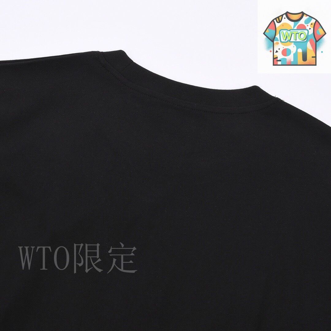 Louis Vuitton ロゴプリント 半袖Tシャツ ブラック　並行輸入 LOUIS VUITTON ルイ ヴィトン 19SS TRUNKS＆BAGS スタンプ ロゴ