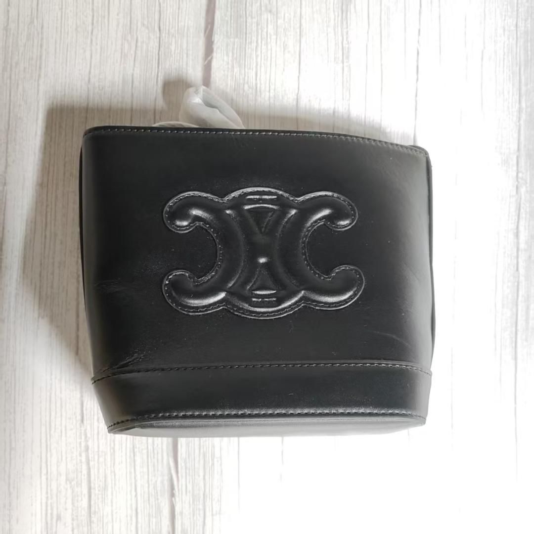 VINTAGE●CELINE●キュイル トリオンフ スモール バケットバッグ CELINE セリーヌスモール バケット キュイル トリオンフバッグ