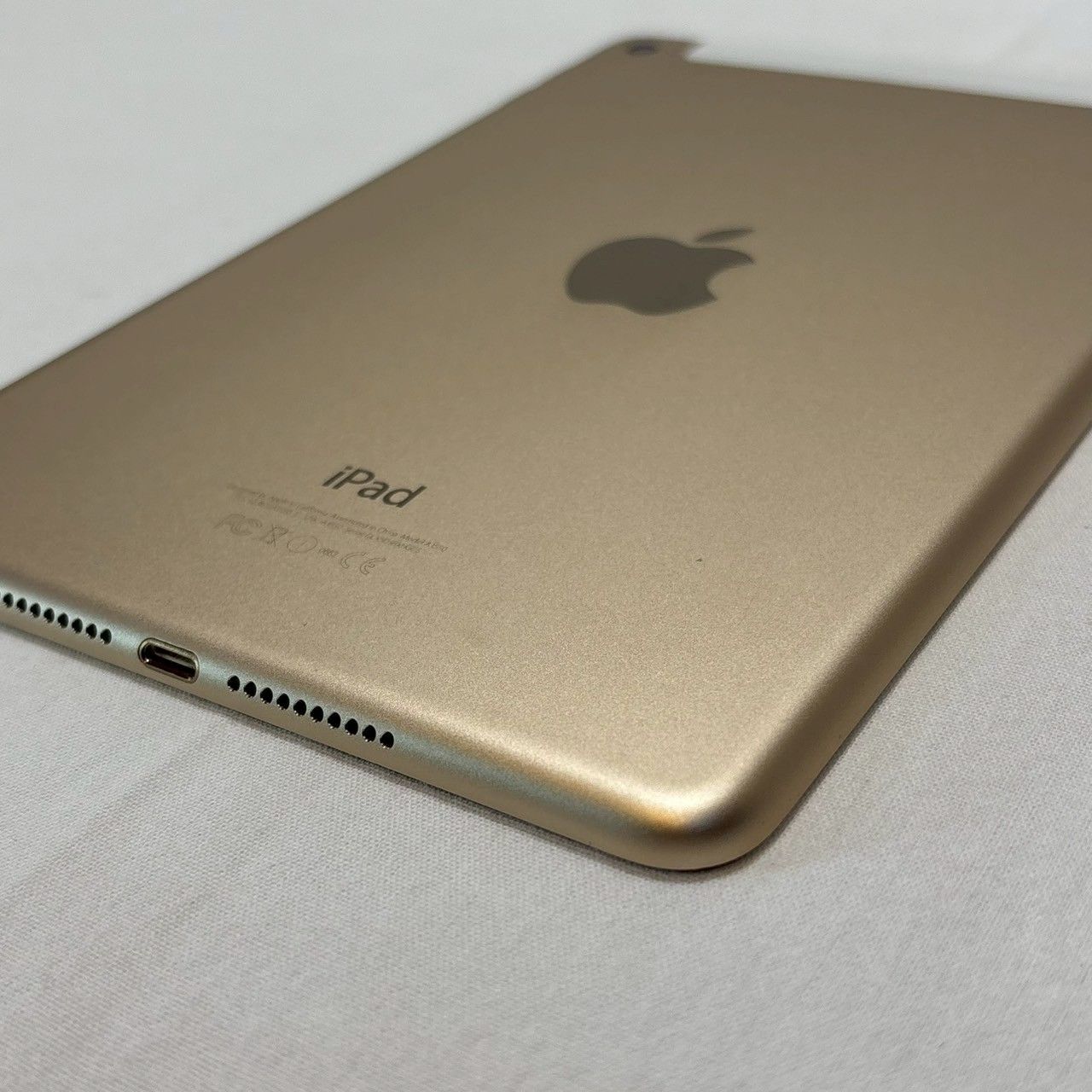 iPad|mini|4|32GB|ゴールド|SIMロックあり|au|バッテリー良好|No.1281