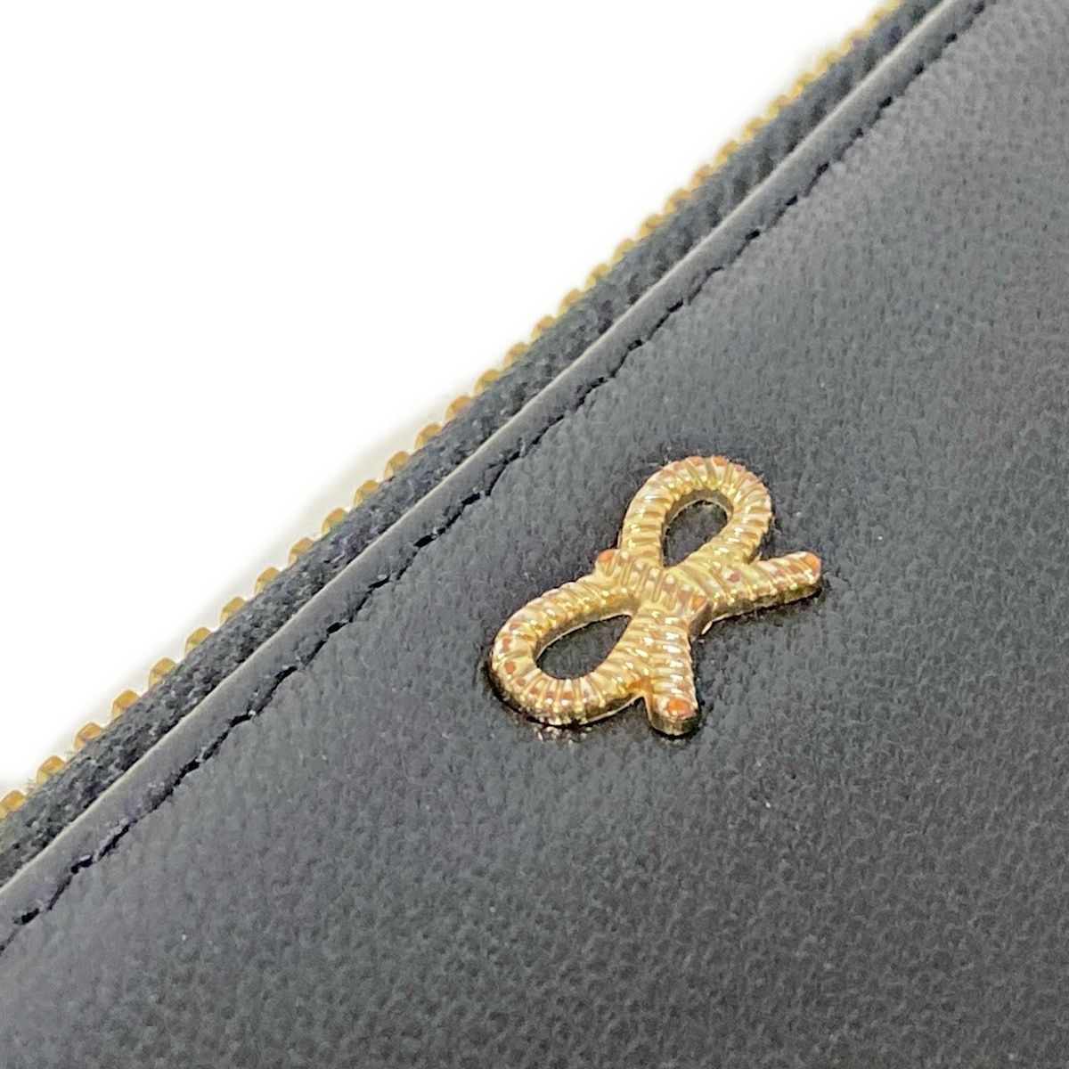 美品　アニヤハインドマーチ 長財布 リボン 黒 Anya Hindmarch(アニヤハインドマーチ) 長財布 - 黒 リボン