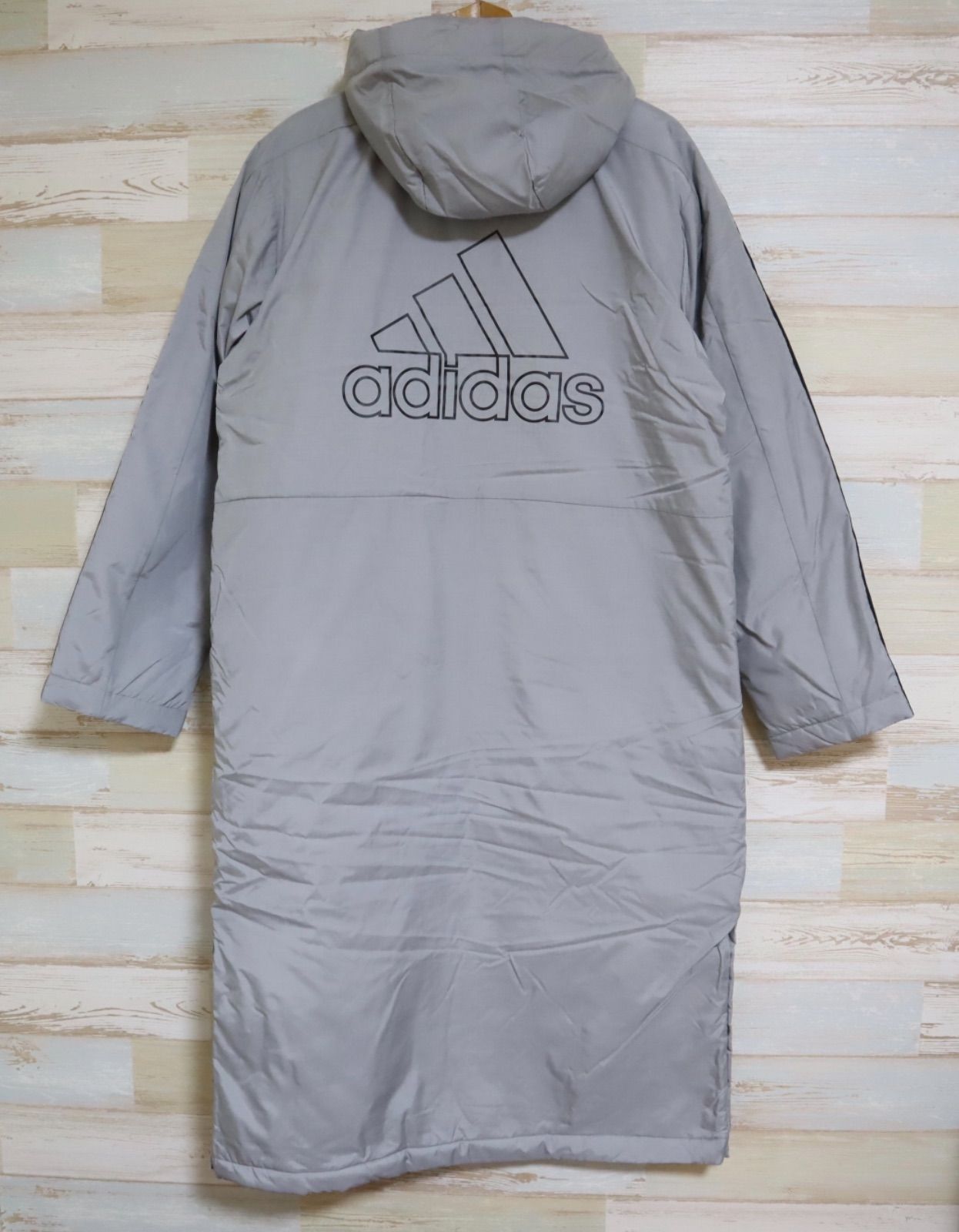 新品 adidas アディダス ライト インサレーテッド ベンチコート - 型